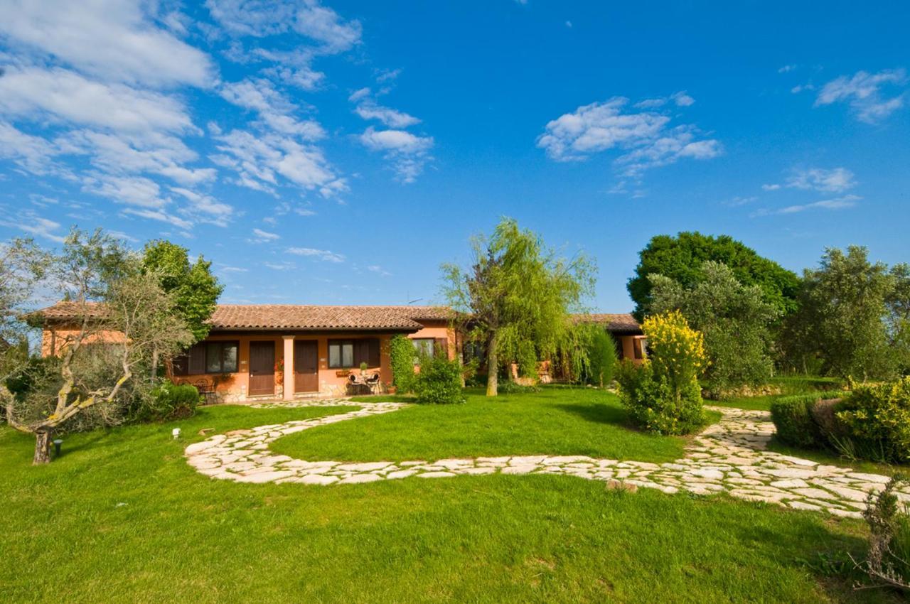 Agriturismo Poggio Di Maremma Pescia Romana Exteriör bild
