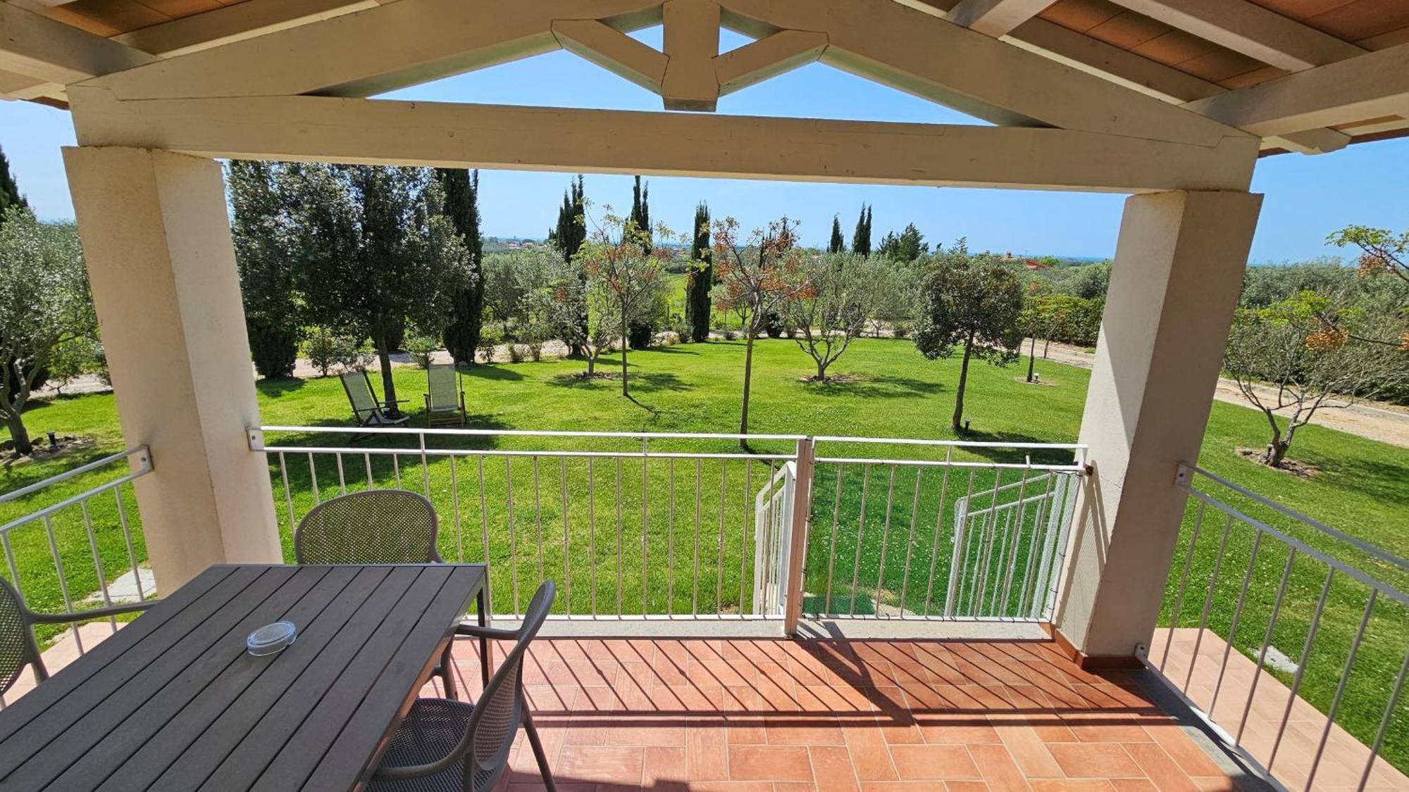 Agriturismo Poggio Di Maremma Pescia Romana Exteriör bild
