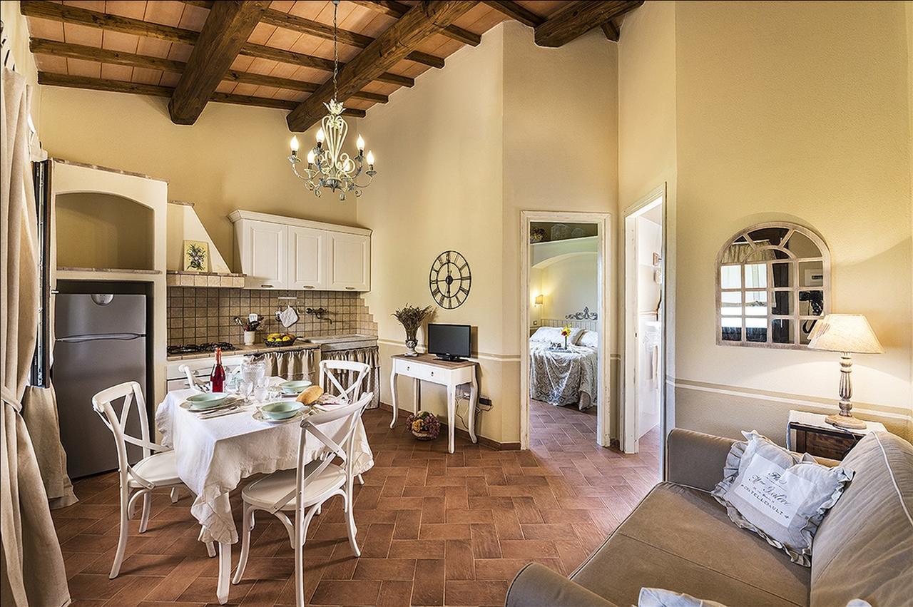 Agriturismo Poggio Di Maremma Pescia Romana Exteriör bild