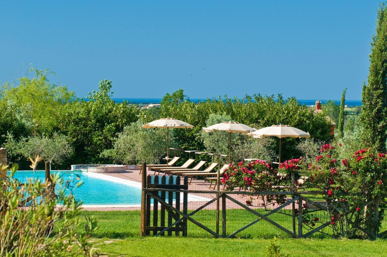 Agriturismo Poggio Di Maremma Pescia Romana Exteriör bild