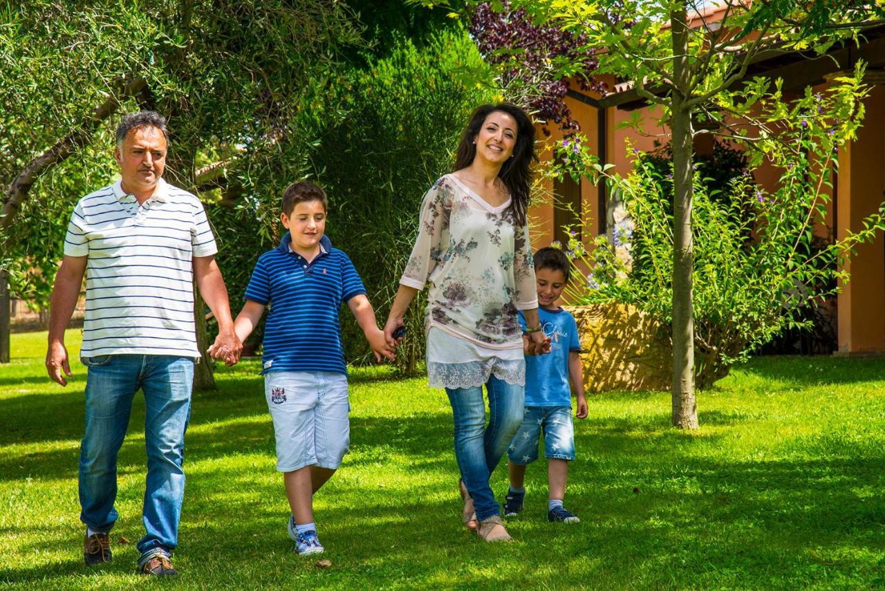 Agriturismo Poggio Di Maremma Pescia Romana Exteriör bild